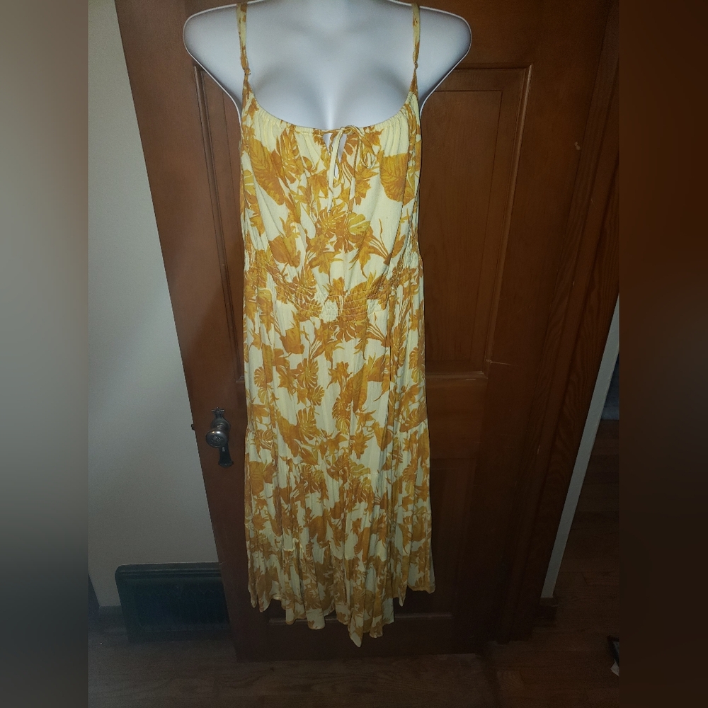 GUC BANANA REPUBLIC DRESS XLT